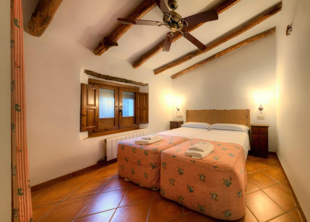 Ferienwohnung Cortijo Balzain La Zubia  Zimmer foto